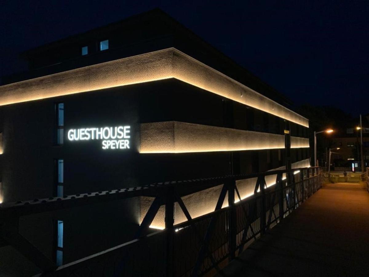 GuestHouse Spire Extérieur photo